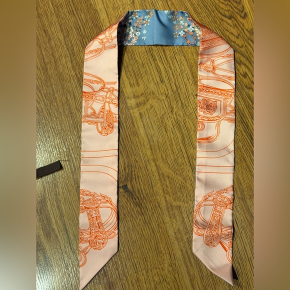 Hermes Silk Brides De Gala En Fleurs Twilly Blue Jean Rose Saumon - Picture 7 of 8